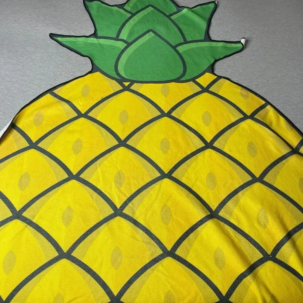 Big Mouth Inc. Large Pineapple Pattern Beach Towel